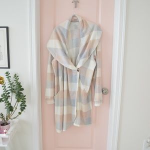 Cozy Plaid Open-Front Cardigan Sweater in Pastel Neutrals